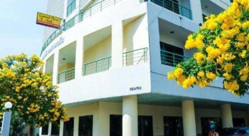 Central Place Hotel Rayong Exterior photo