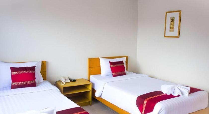 Central Place Hotel Rayong Exterior photo