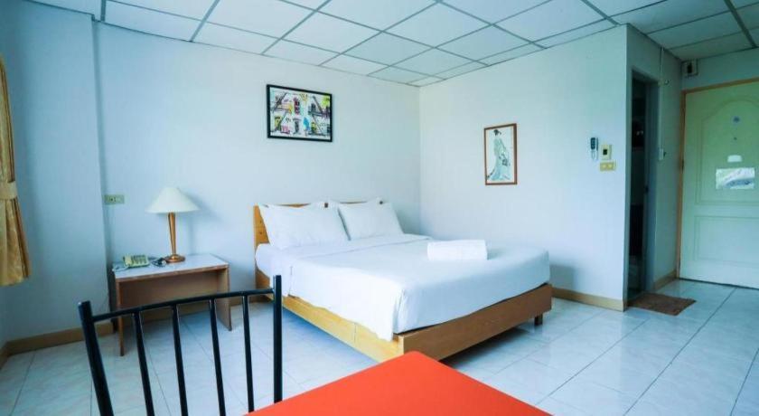 Central Place Hotel Rayong Exterior photo