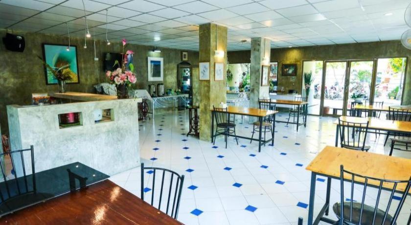 Central Place Hotel Rayong Exterior photo